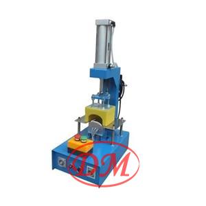 Toe cap forming machine hot station -