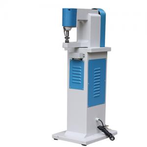 Upper pounding machine for upper and bag